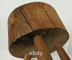 Fabrication Antique À La Main 3 Legged Petit Boucher Stool Decor Meubles Primitifs