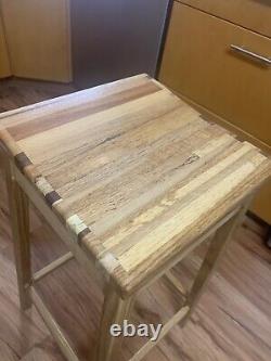 Nouveau tabouret de bar en chêne naturel fait sur mesure en cabine en bloc de boucher rustique Amish aux États-Unis