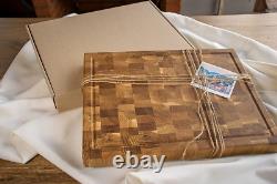 Planche à découper classique en chêne avec damier en bois, rainures et bloc boucher 16X12 pouces