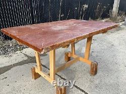 Table d'atelier industrielle en bloc de boucher en érable vintage