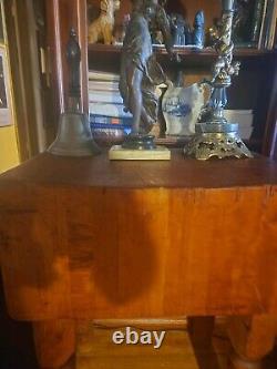 Table d'île de boucher en bois d'érable massif de style français provincial antique